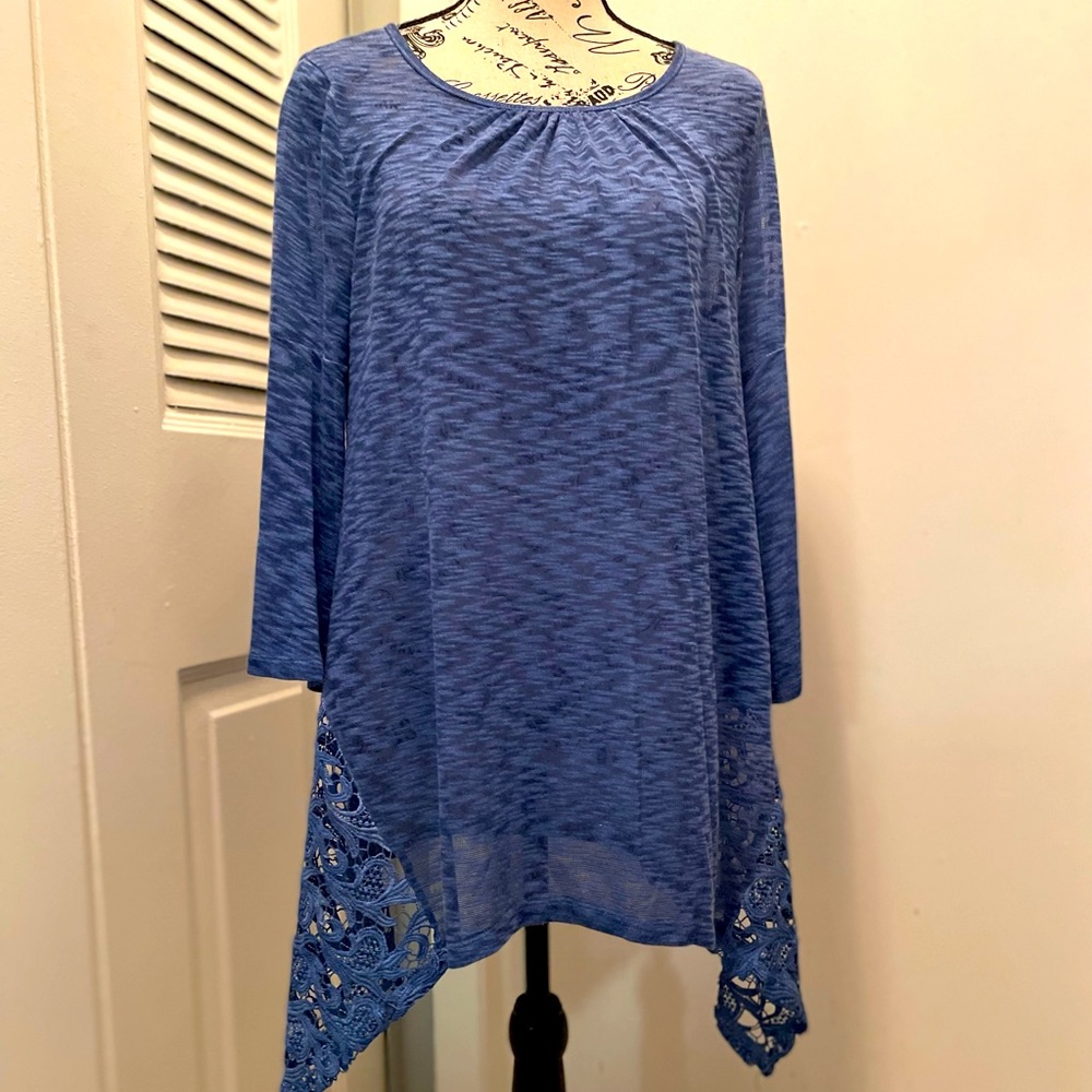 Pretty Blue Cupid long top - NWT SZ SM